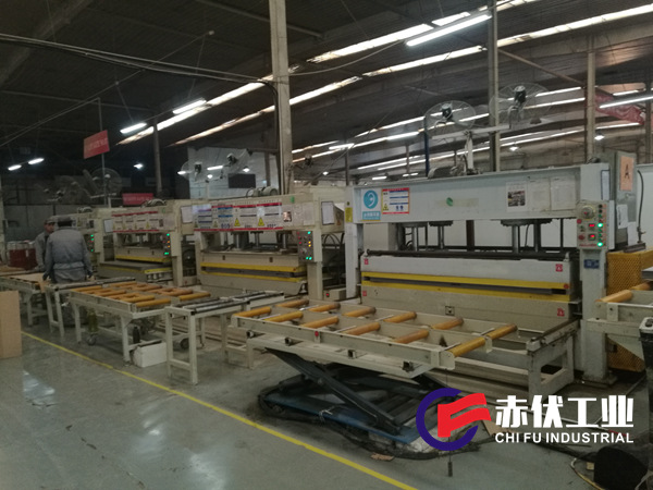 升降输送机CF-008(图1) 升降输送机CF-008(图1)